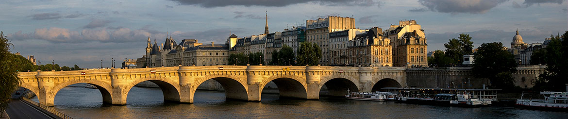 Ponte Neuf Bridge, Paris.